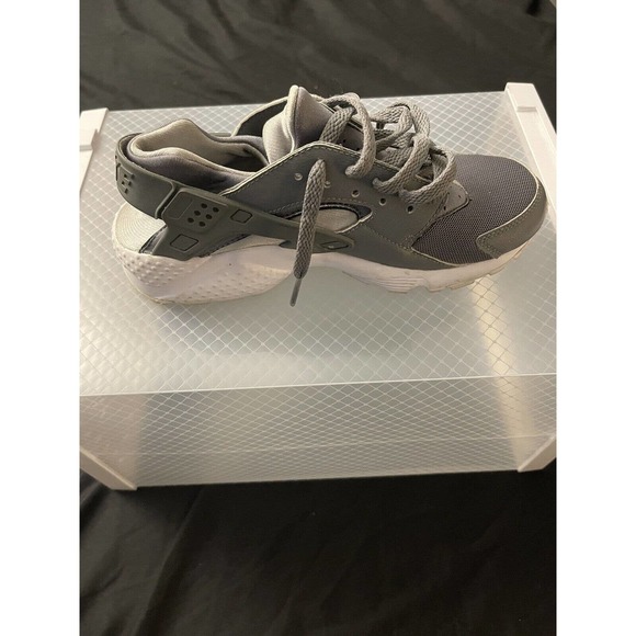 MENS YOUTH Nike Air Hurrache Grey And White Size 5Y Shoes No Box - Picture 3 of 9